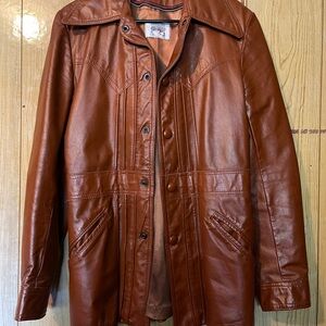 Women vintage Maude 70s-80s style brown/caramel leather jacket.